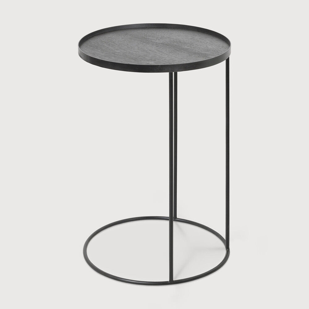 Mesa Auxiliar con Bandeja Redonda en madera de Ethnicraft - ambiente | Nomad Interiors