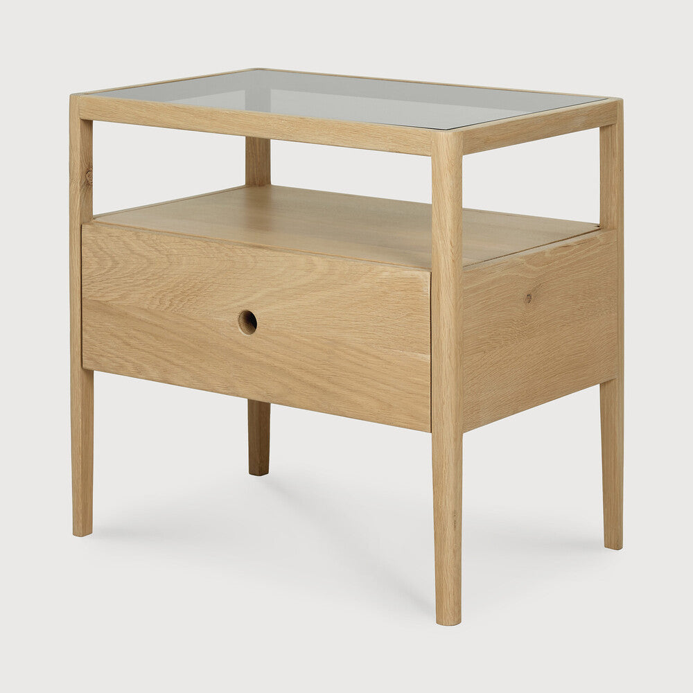Mesita de Noche Spindle Roble de Ethnicraft - ambiente | Nomad Interiors