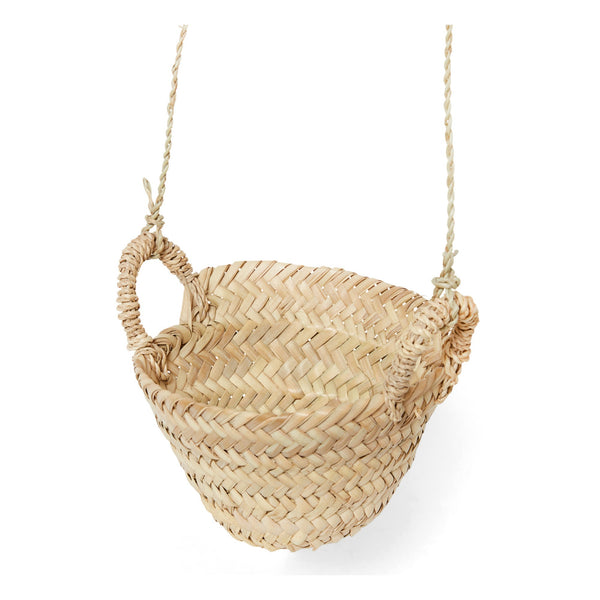 Cesta para colgar en hoja de palmera