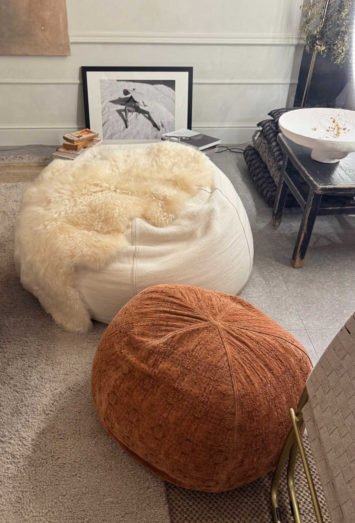 Pouf  Jacquard Lino Lavado kilim Argile en algodón de Maison de Vacances - vista lateral | Nomad Interiors