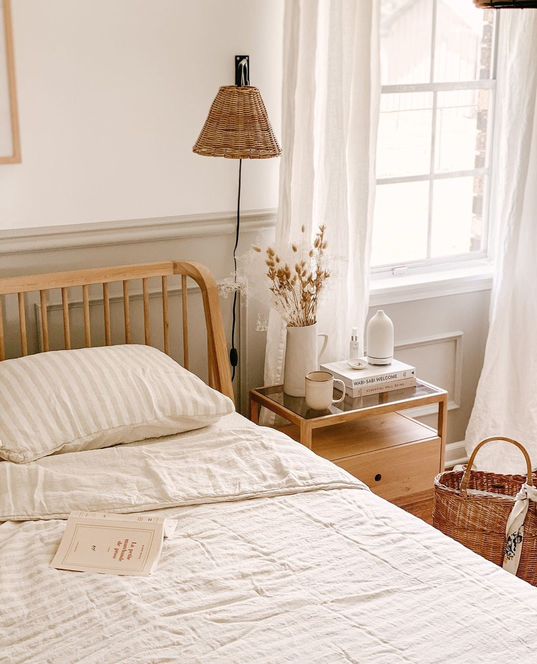 Cama Spindle Roble de Ethnicraft - vista 8 | Nomad Interiors