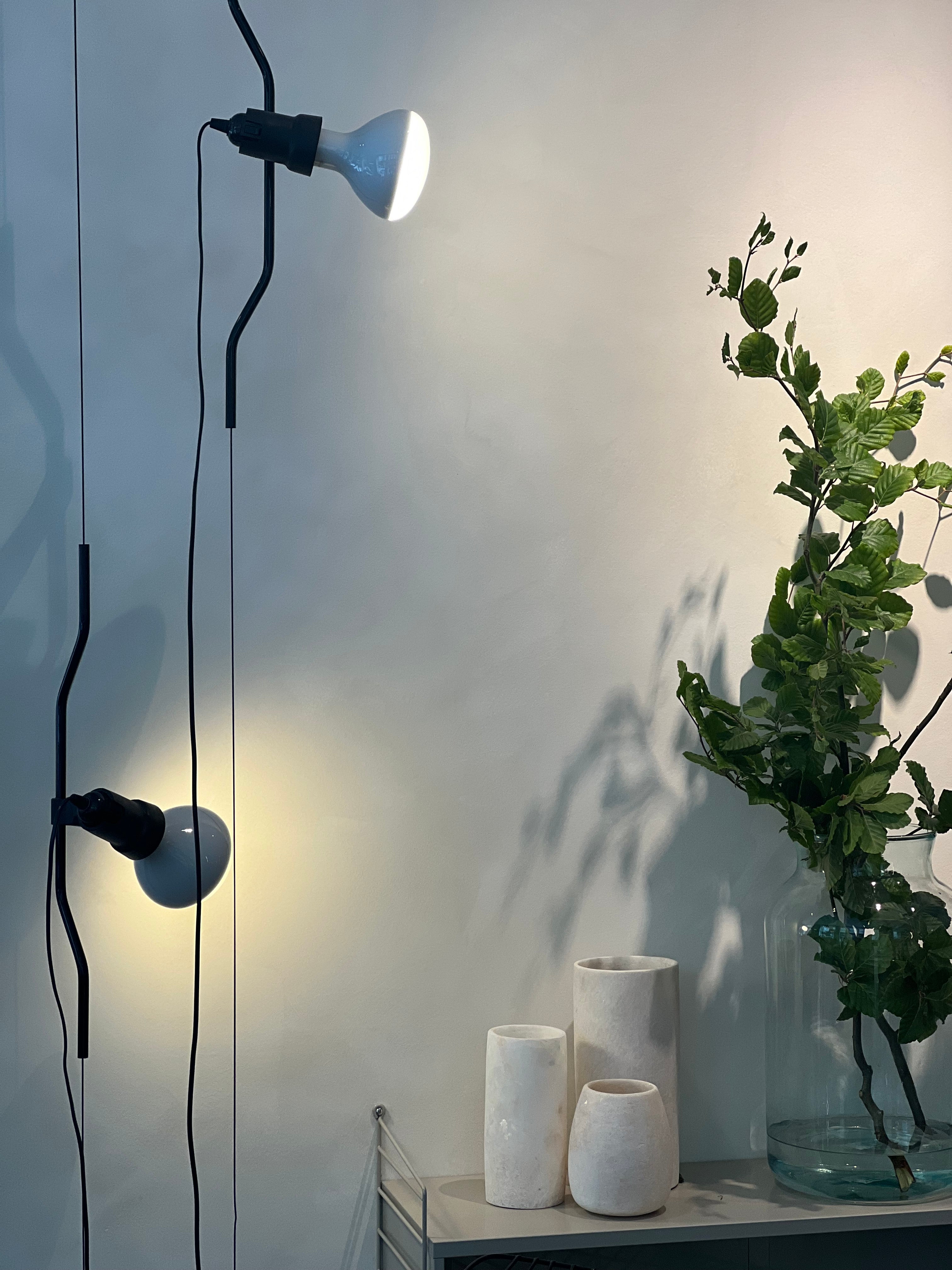 Parentesi Dimmer en acero de Flos - detalle | Nomad Interiors