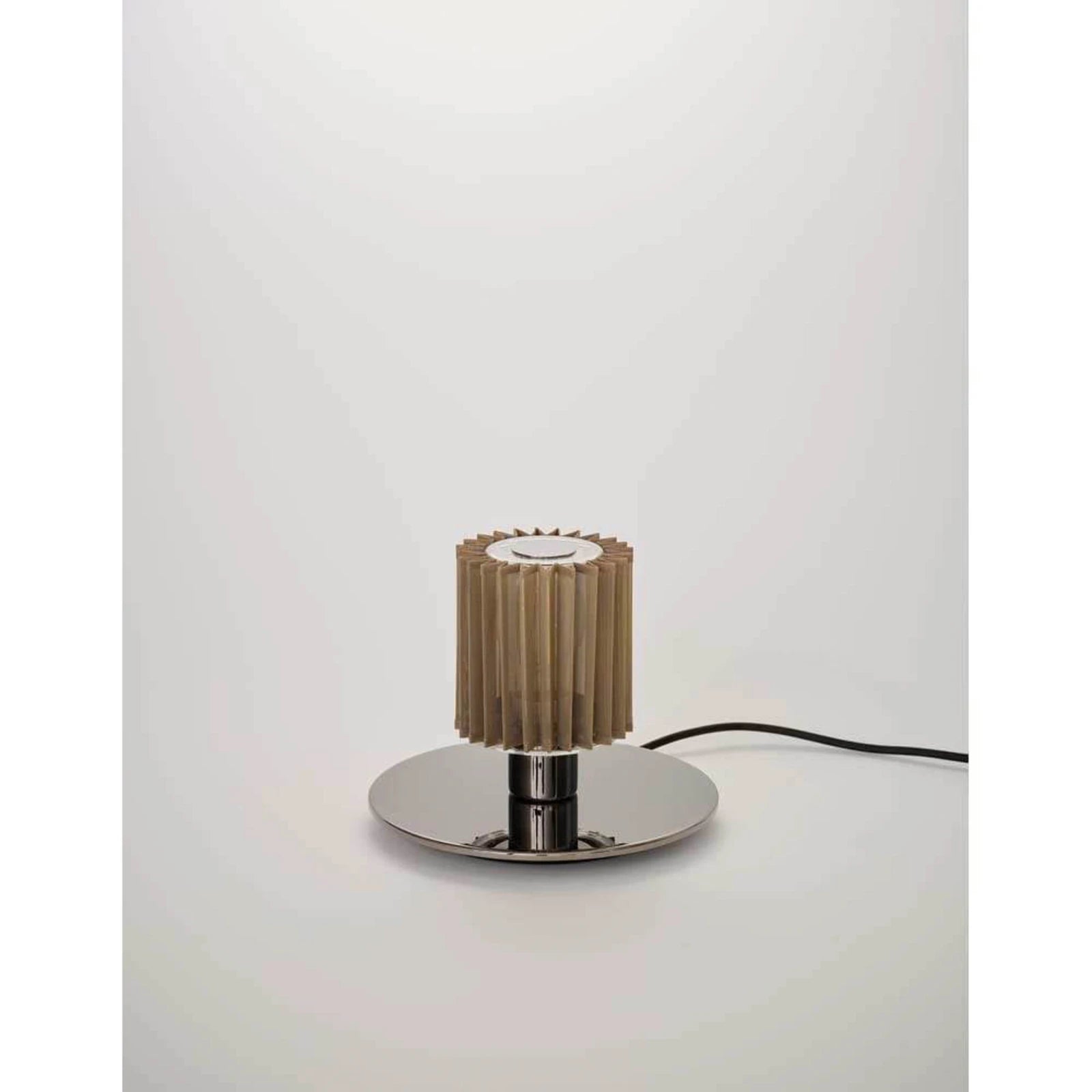 Lámpara In The Sun 220 de DCW Editions - ambiente | Nomad Interiors