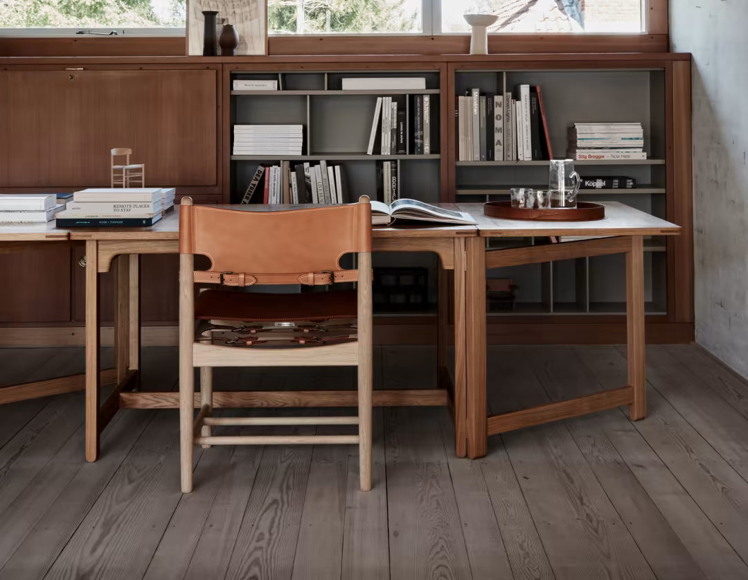 Silla The Spanish en madera y cuero de Fredericia - vista 11 | Nomad Interiors