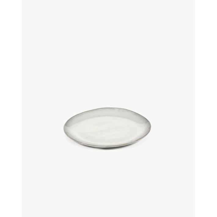 Breakfast Plate Off-White en cerámica de Serax - detalle | Nomad Interiors
