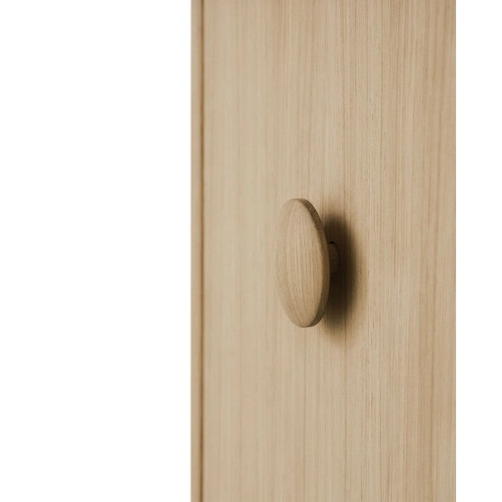 Cómoda infantil en roble con 3 cajones de Oliver Furniture - ambiente | Nomad Interiors