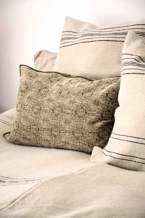 Cojín Vice Versa Jacquard Stone Washed Kilim Ecorce
