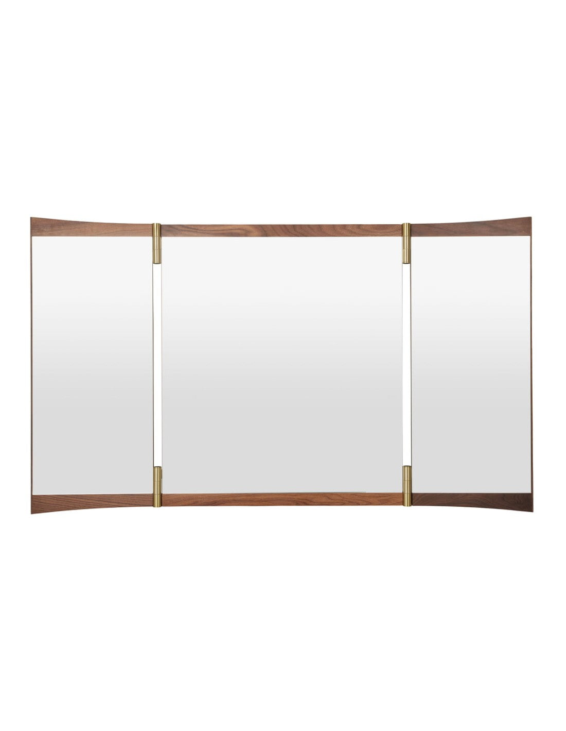 Espejo mural Vanity Wall Mirror 3 en nogal y latón de Gubi | Nomad Interiors