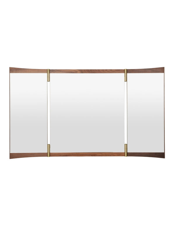 Espejo mural Vanity Wall Mirror 3 en nogal y latón de Gubi | Nomad Interiors