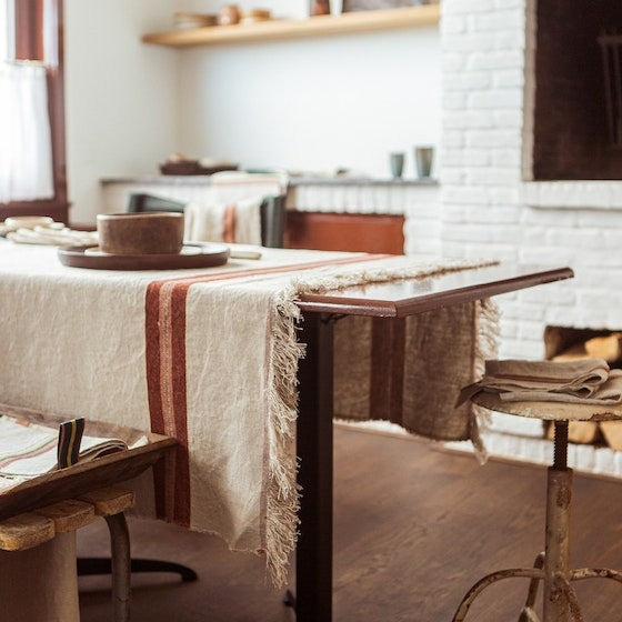 Mantel The Belgian Table Throw