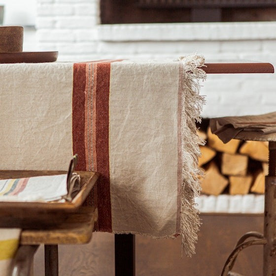 Mantel The Belgian Table Throw