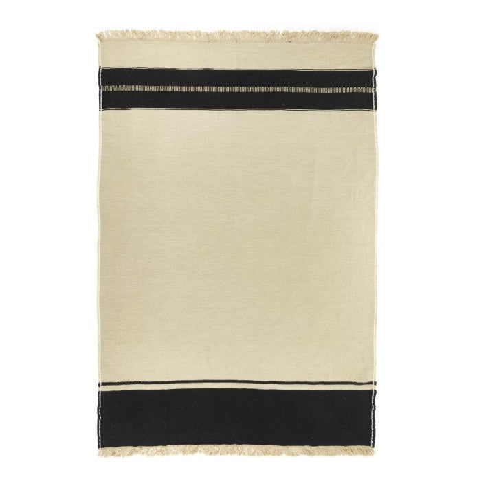 Marshall Throw en lino y lana de LIBECO - vista lateral | Nomad Interiors