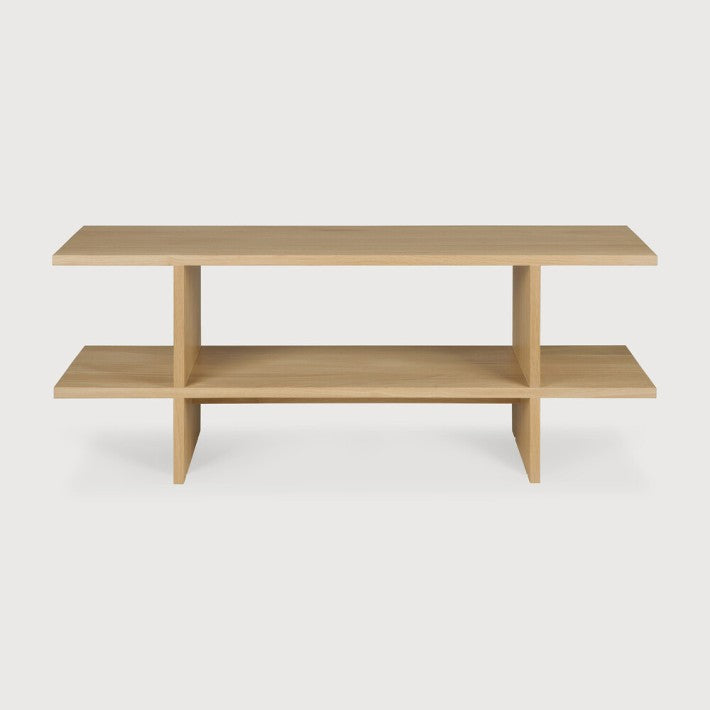 Mesa auxiliar Kabuki en roble y madera de Ethnicraft | Nomad Interiors
