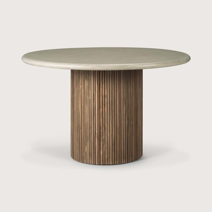 Mesa de jardín Roller Max en teca y madera de Ethnicraft | Nomad Interiors