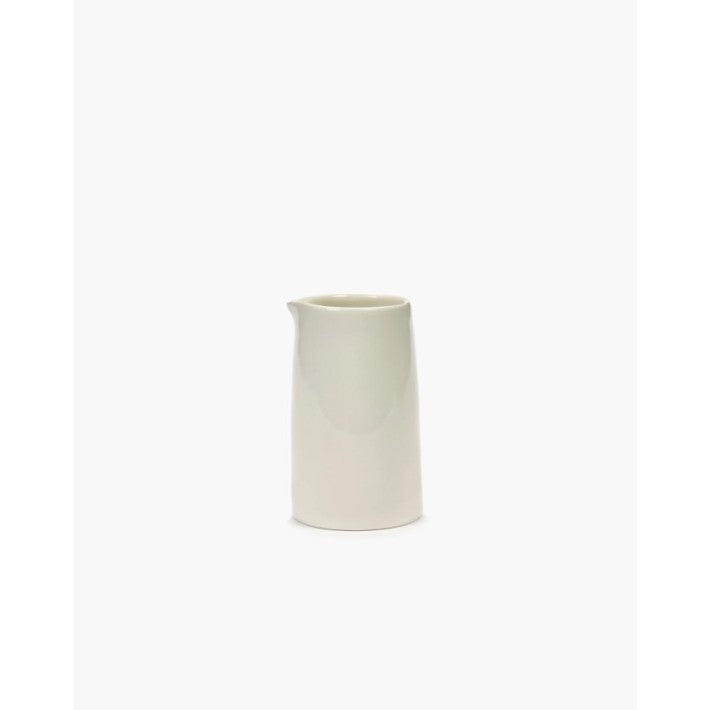 Milk Jug White Dé en lana y porcelana de Serax | Nomad Interiors