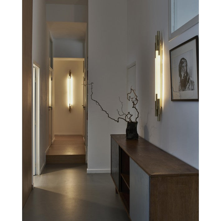 Org  Wall W 1500 en lino y cristal de DCW Editions - vista lateral | Nomad Interiors