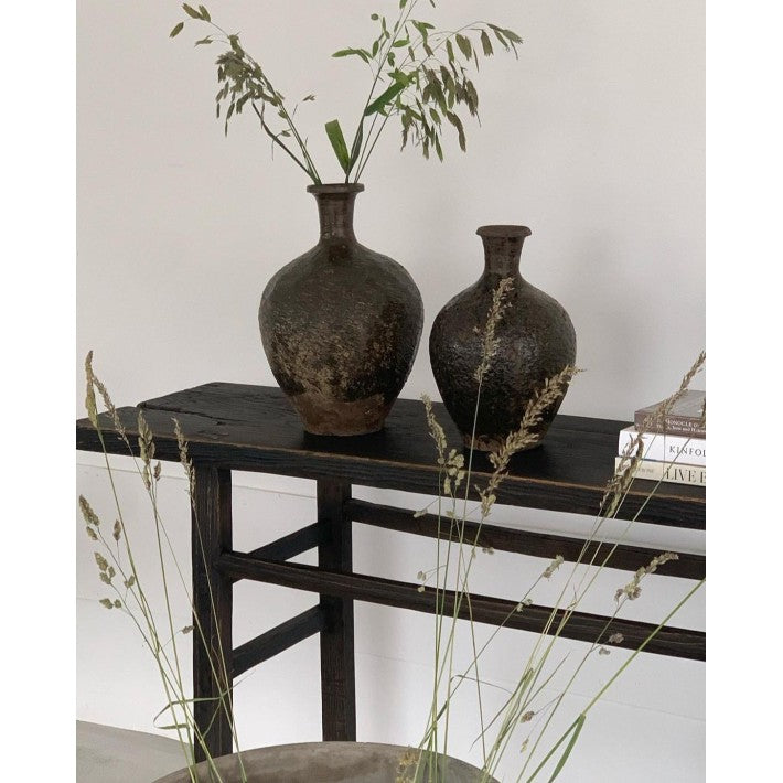 Vasija de Vino Vintage en cerámica de Nomad Home - detalle