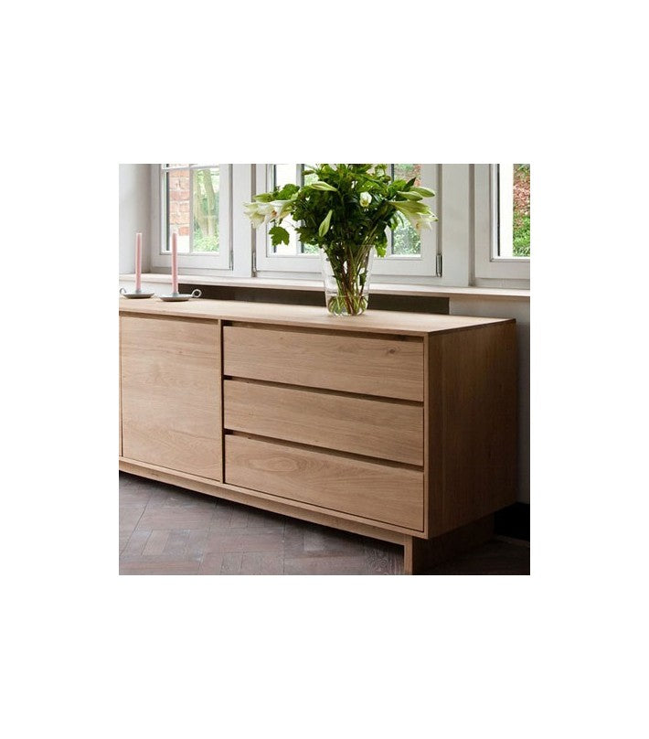 Aparador Wave L Roble de Ethnicraft - vista 6 | Nomad Interiors