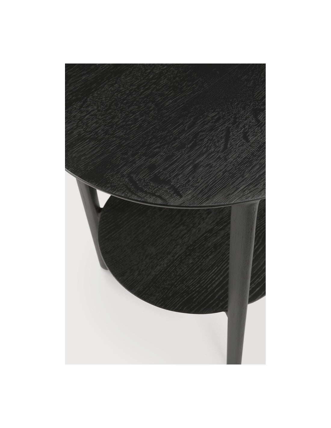 Mesita Auxiliar Bok Roble Negro de Ethnicraft - ambiente | Nomad Interiors