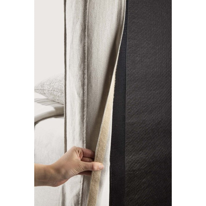 Cama Revive en lino de Ethnicraft - vista 10 | Nomad Interiors