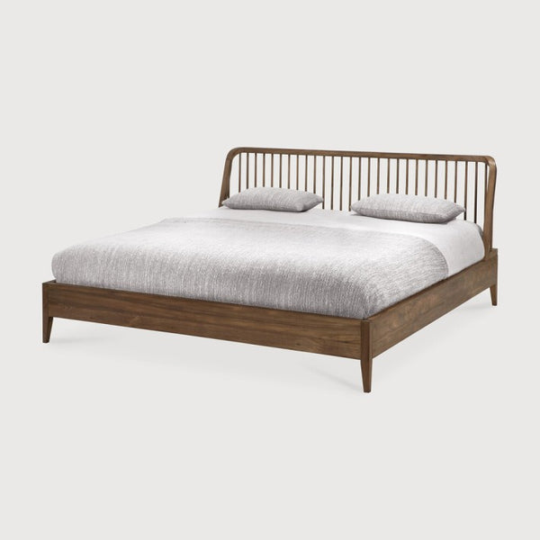 Cama Spindle Teca de Ethnicraft | Nomad Interiors