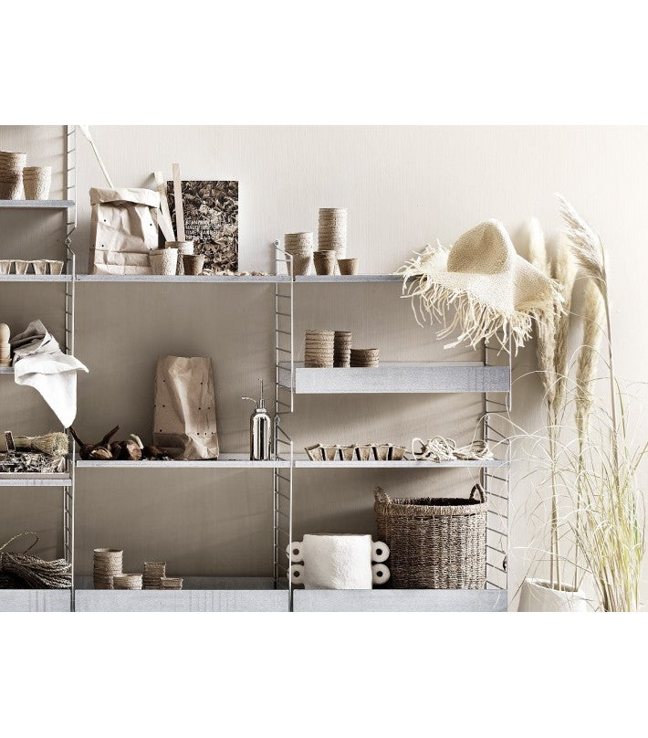 Estantería  de pared con 3 secciones 185x180x30 de acero galvanizado de String Furniture - ambiente | Nomad Interiors
