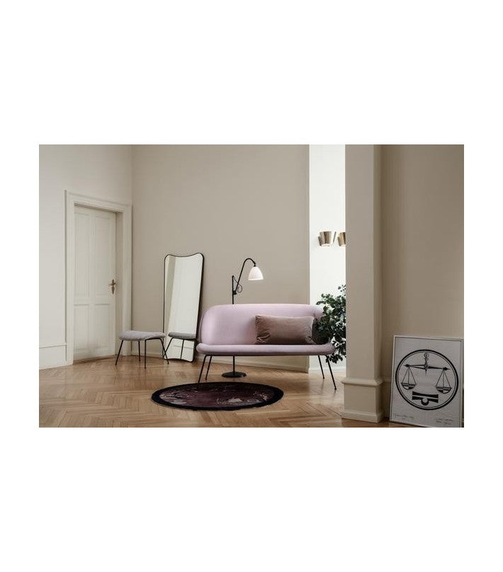 F. A. 33 Mirror L de Gubi - ambiente | Nomad Interiors