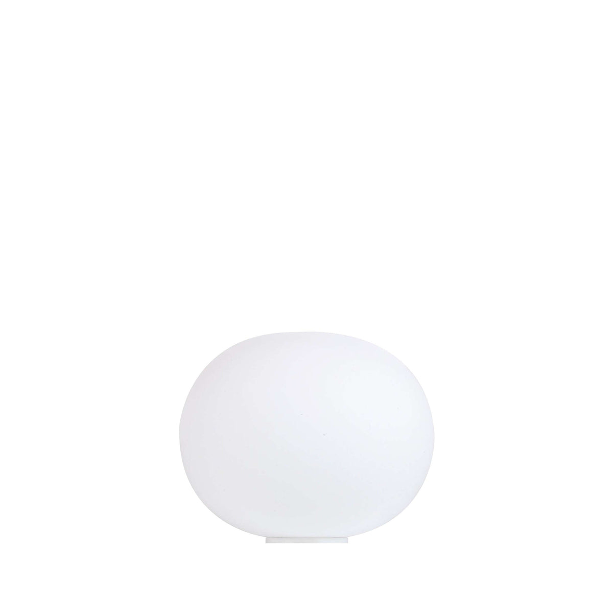 Glo-Ball Basic en lino y cristal de Flos - vista lateral | Nomad Interiors