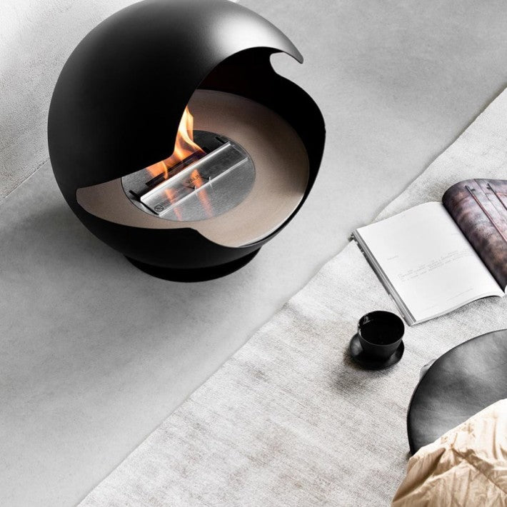Chimenea Globe Vauni en hierro - textura | Nomad Interiors