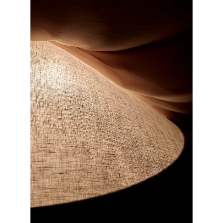 Lámpara 1967 en latón de Gubi - detalle | Nomad Interiors