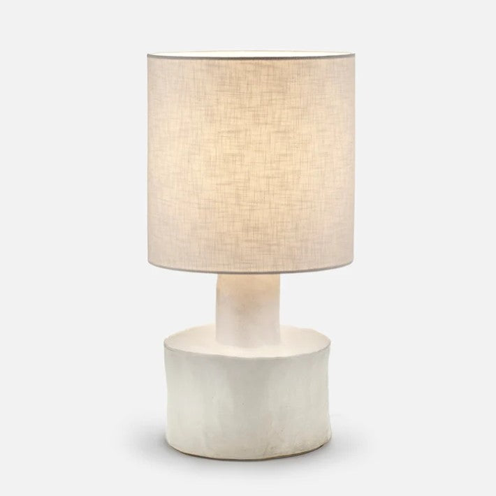 Lámpara de mesa Catherine en lino y cerámica de Serax - textura | Nomad Interiors