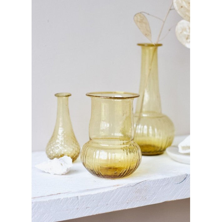 Vaso de Vidrio Reciclado Gold de Nomad Home - textura