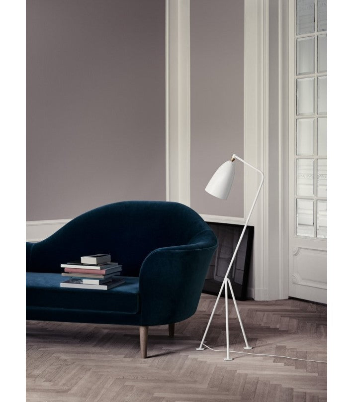 Lámpara Gräshoppa Floor de Gubi - vista 6 | Nomad Interiors