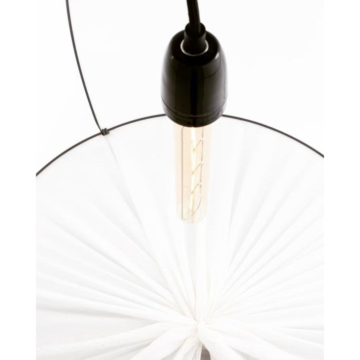 Lámpara Koushi White en algodón y lana de Maison de Vacances - vista 10 | Nomad Interiors