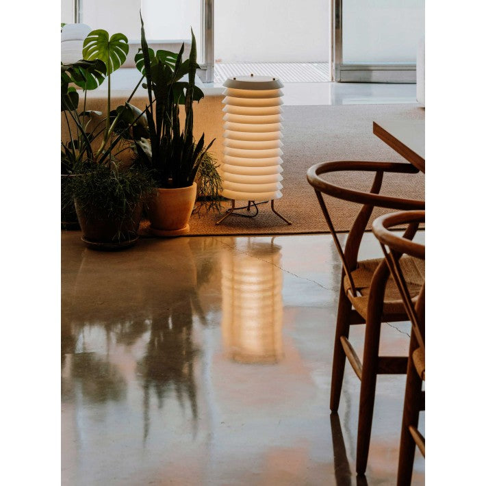 Lámpara Maija de Santa Cole - ambiente | Nomad Interiors