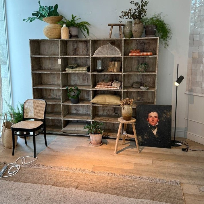 Librería Vintage en madera de Nomad Home - ambiente