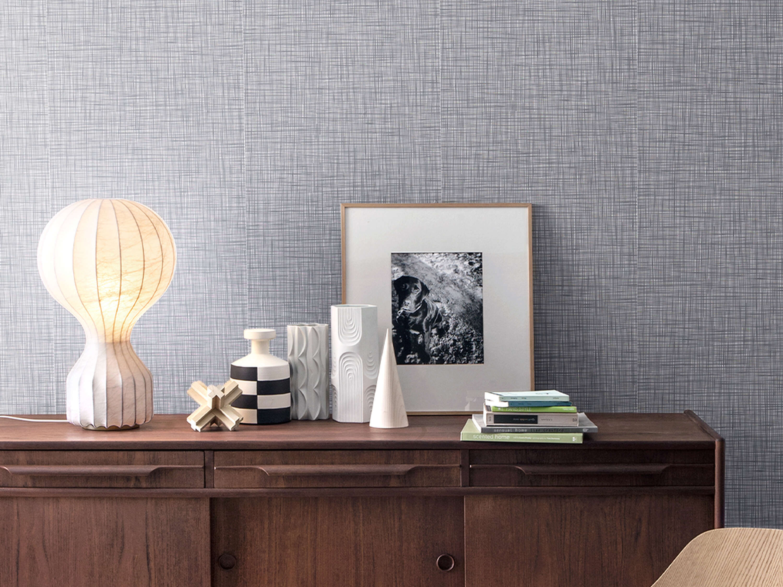 Gatto en acero y resina de Flos - vista 7 | Nomad Interiors