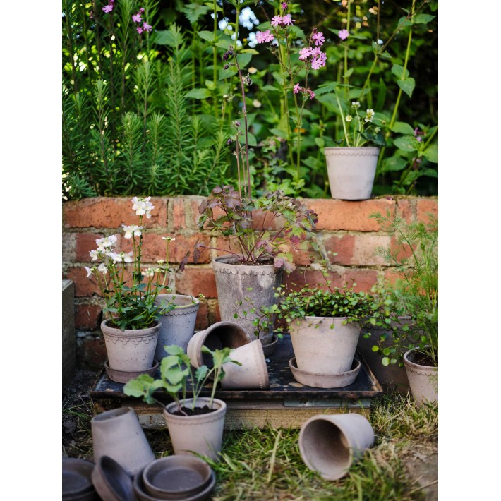 Maceta  Gris Kobenhavner 14 cm de Bergs Potter - vista 9 | Nomad Interiors