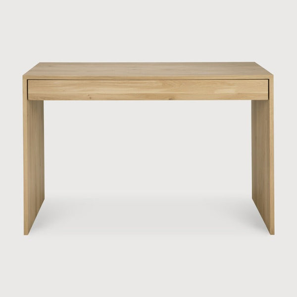 Escritorio Wave en roble y madera de Ethnicraft | Nomad Interiors