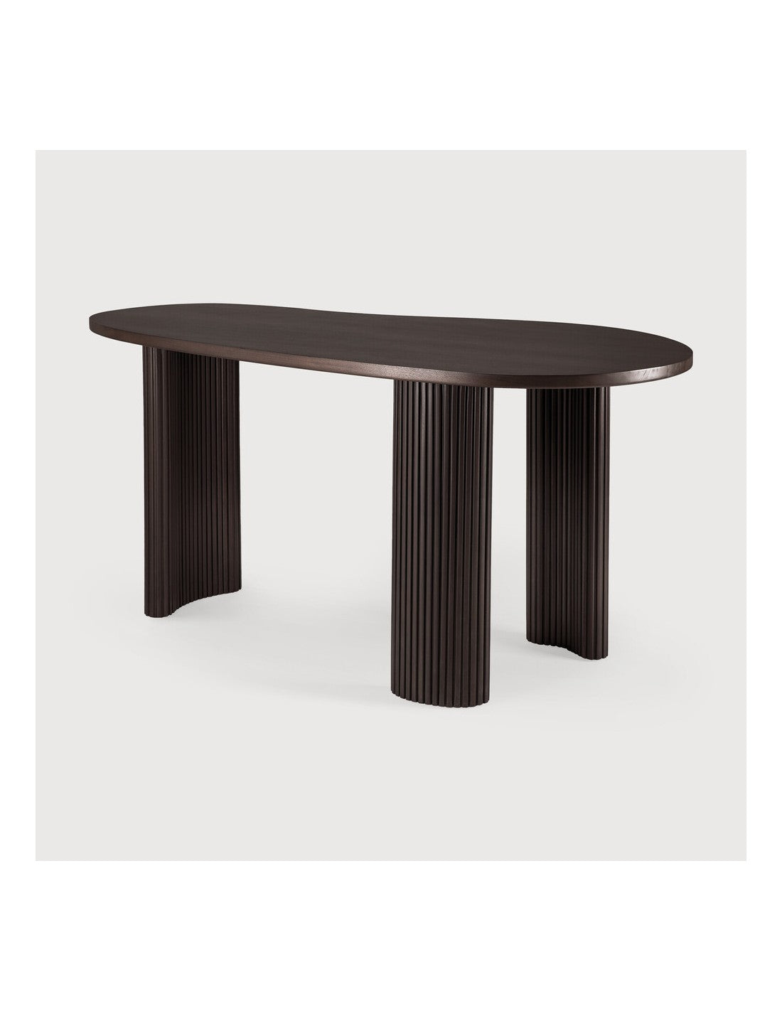 Escritorio Boomerang Grande en madera de Ethnicraft - ambiente | Nomad Interiors