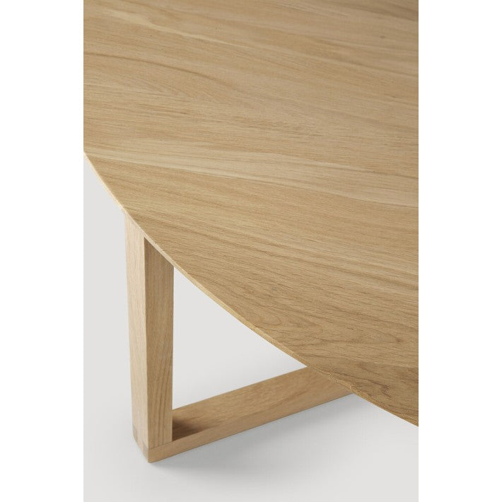 Mesa de centro Tripod en roble y madera de Ethnicraft - vista 6 | Nomad Interiors