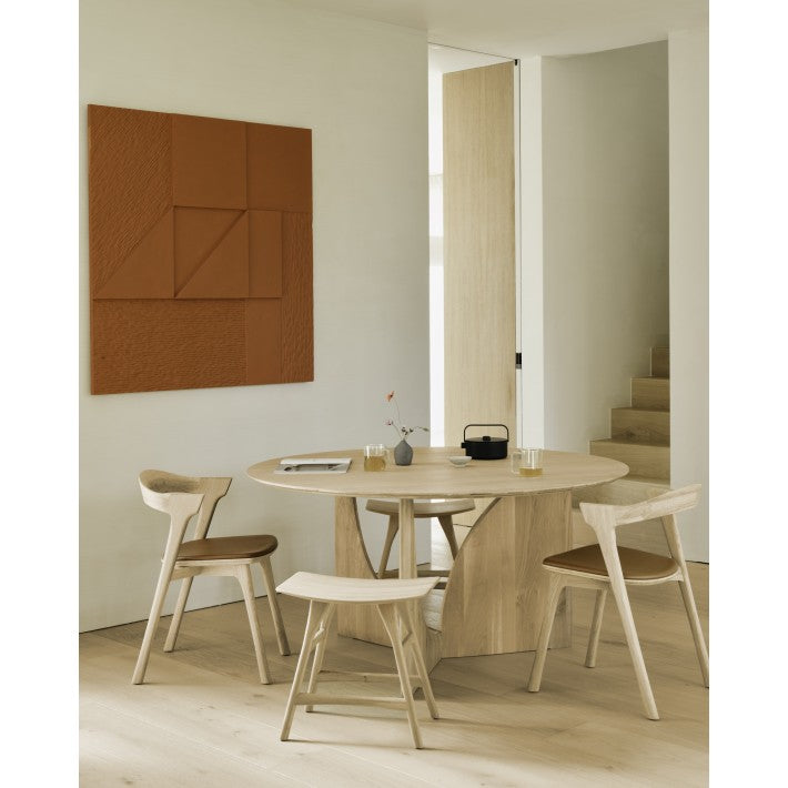 Mesa de comedor Geometric en roble de Ethnicraft - ambiente | Nomad Interiors