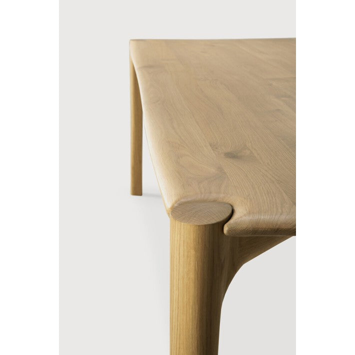 Mesa Pi en roble y madera de Ethnicraft - ambiente | Nomad Interiors