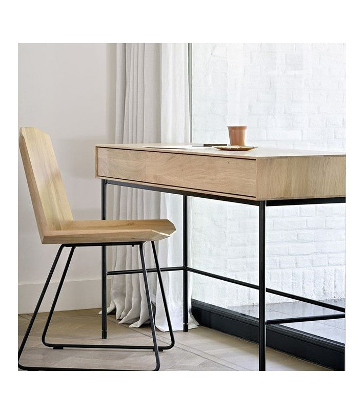 Escritorio Blackbird Roble de Ethnicraft - vista 8 | Nomad Interiors
