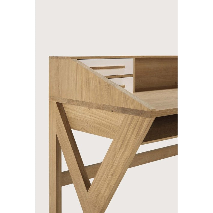 Escritorio Origami en roble y madera de Ethnicraft - vista 6 | Nomad Interiors