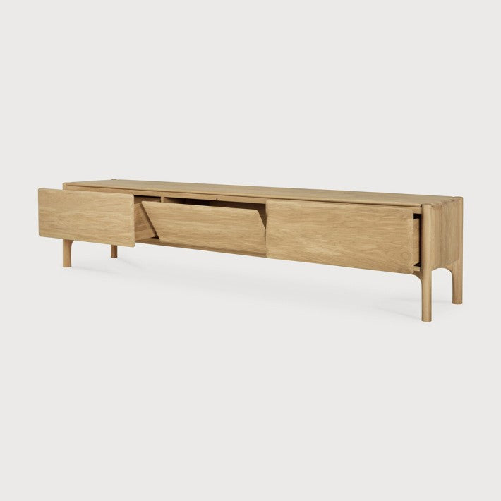 Mueble TV Pi en roble y madera de Ethnicraft - ambiente | Nomad Interiors