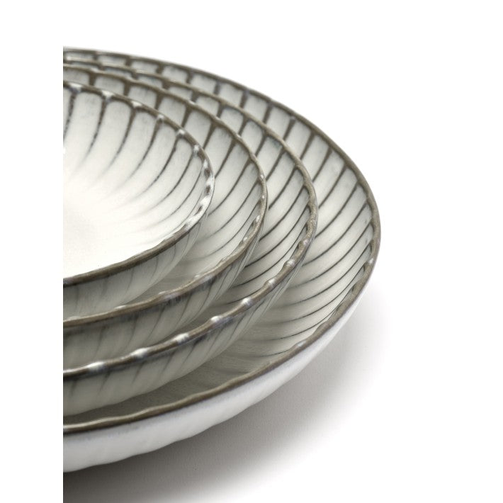 Plato Alto S Inku de Serax - vista lateral | Nomad Interiors