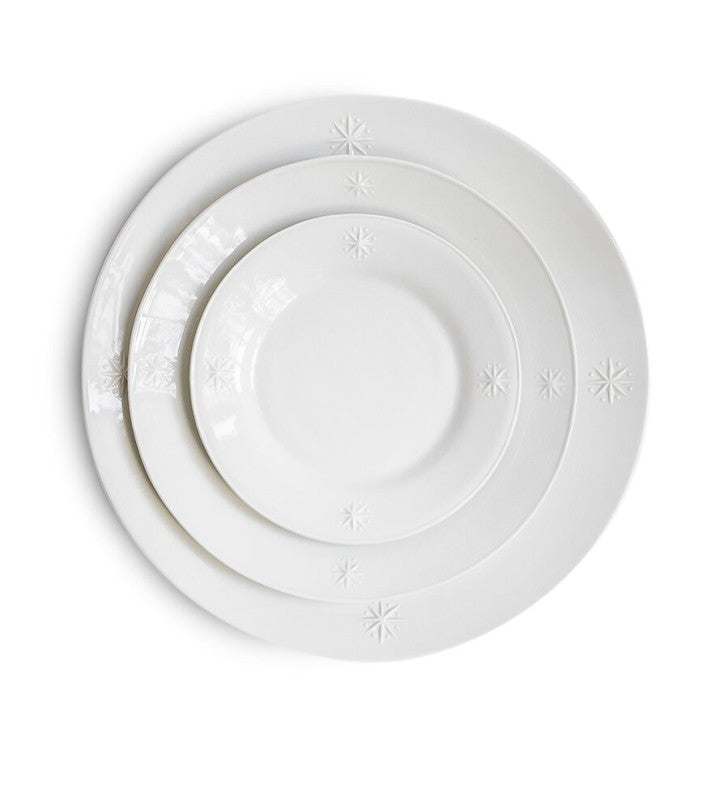 Plato de postre Etoile en lana y porcelana de Alix D. Reynis - vista lateral | Nomad Interiors