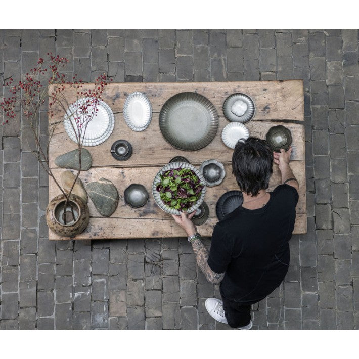Plato Starter M White Inku de Serax - ambiente | Nomad Interiors