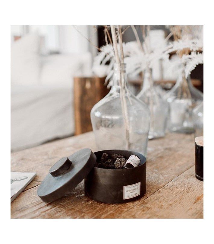 Pot Pourri Spirituelle Lava Rock Mini en resina de MAD ET LEN - textura | Nomad Interiors